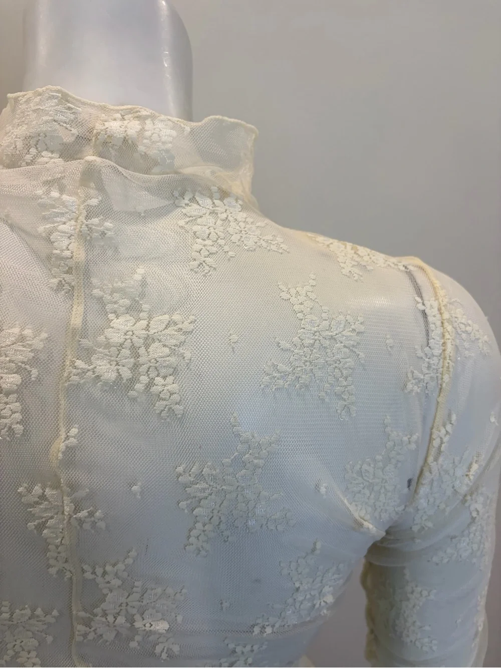 FREE PEOPLE Lady Lux Long Sleeve Mock Neck Shirt Sheer Lace Eveningn Crème